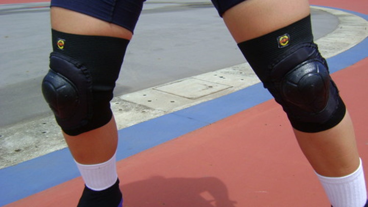 <p>knee pads</p>