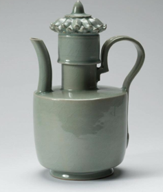 <p>ewer with lotus-shaped lid</p>