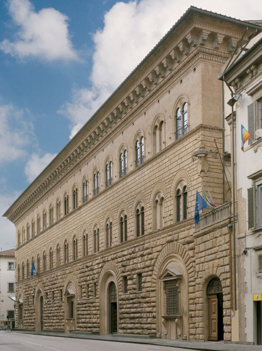 <p><strong>Palazzo Medici-Riccardi</strong></p>