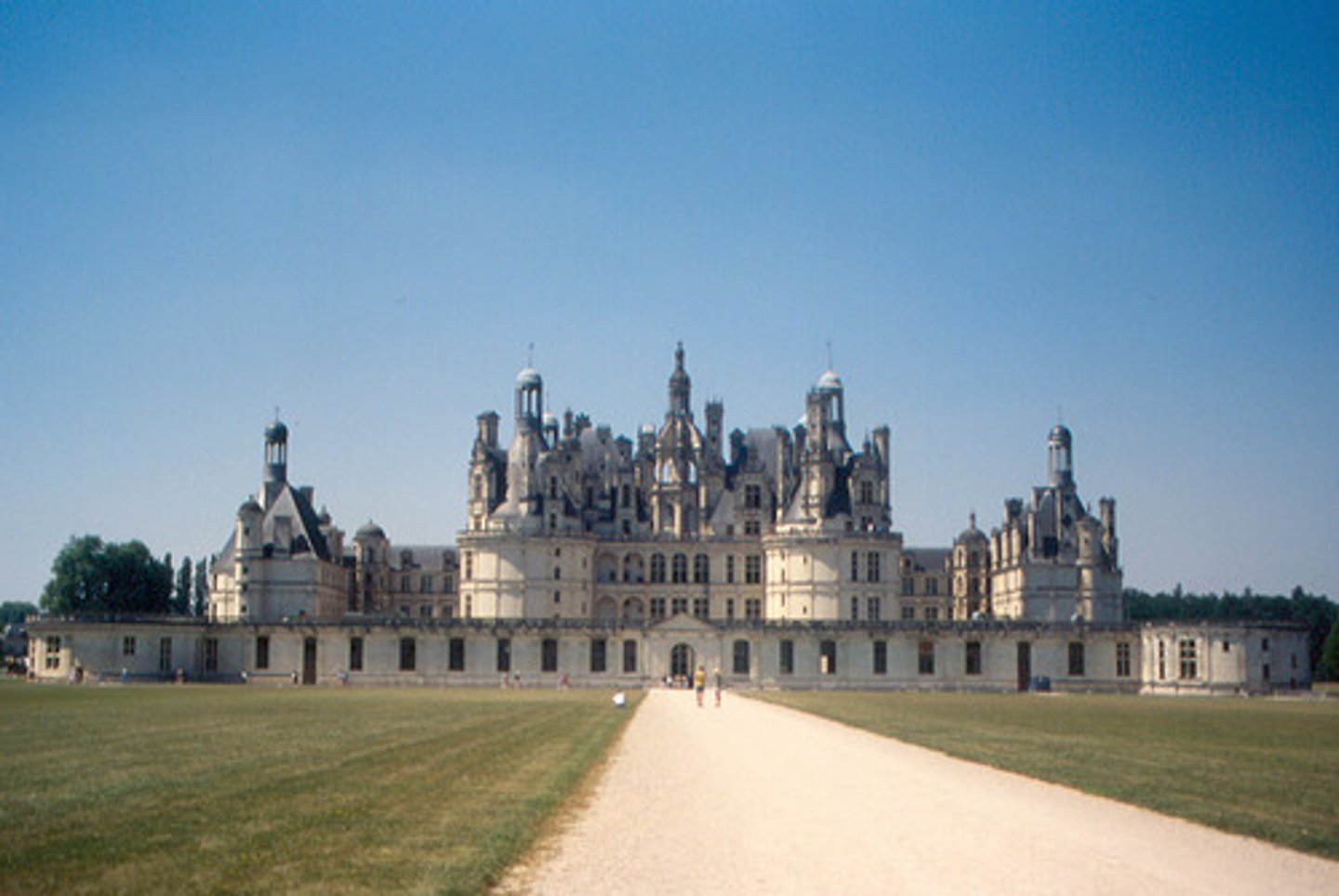 <p>Cette région est célèbre pour ses châteaux...</p>