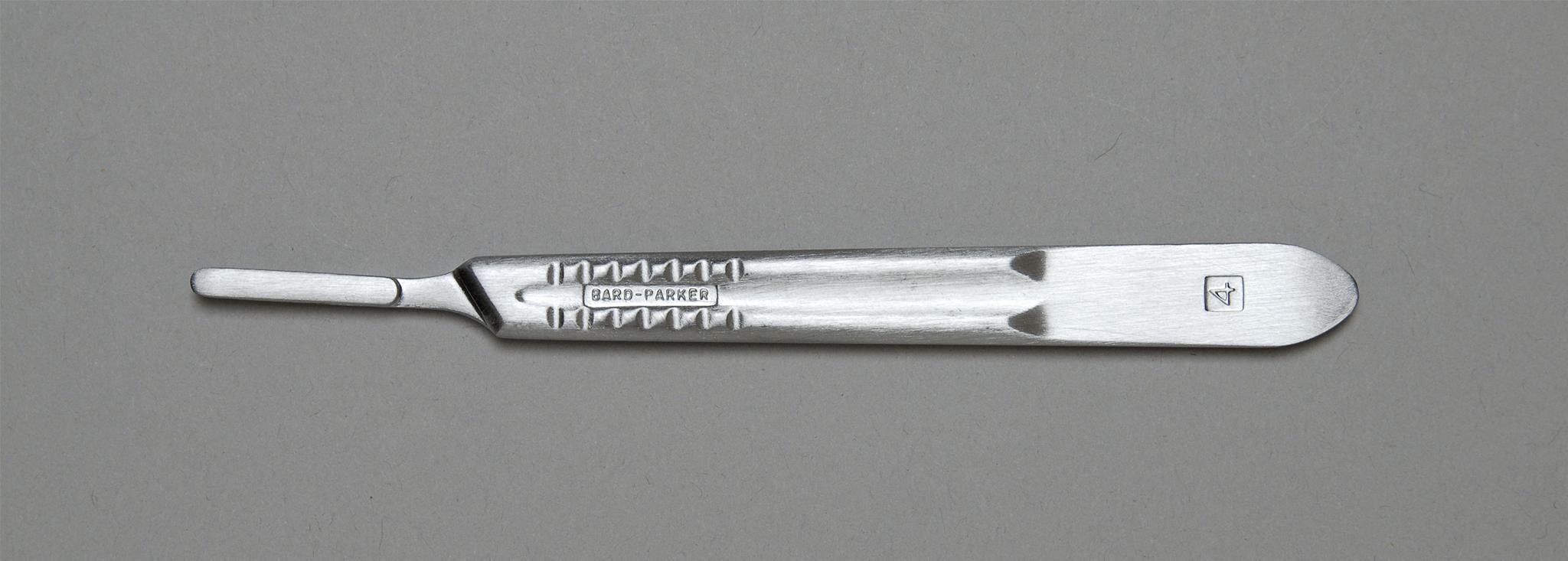 <p>most commonly used for large animal surgeries</p><p><span>detachable blades #20, 21, 22, 23, 24 and 25</span></p>