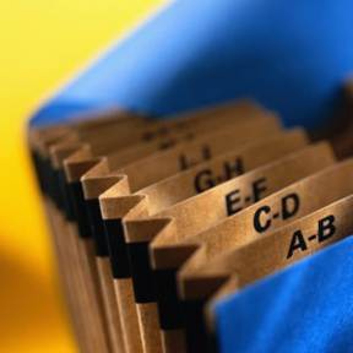 <p>to organize</p>