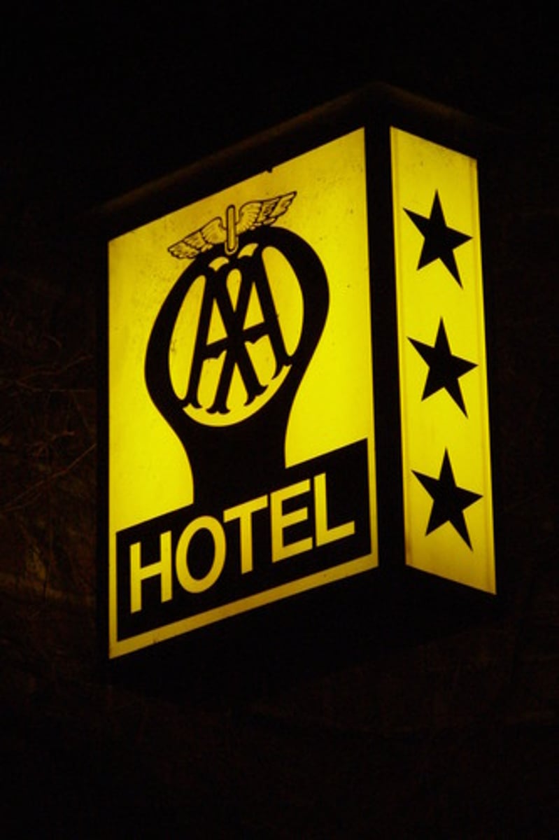 <p>Khách sạn 3 sao</p>