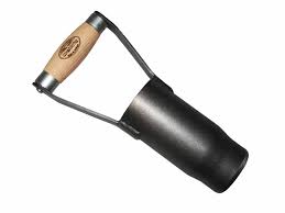 <p><span>&nbsp;Hand tool for digging holes to plant bulbs.</span></p>