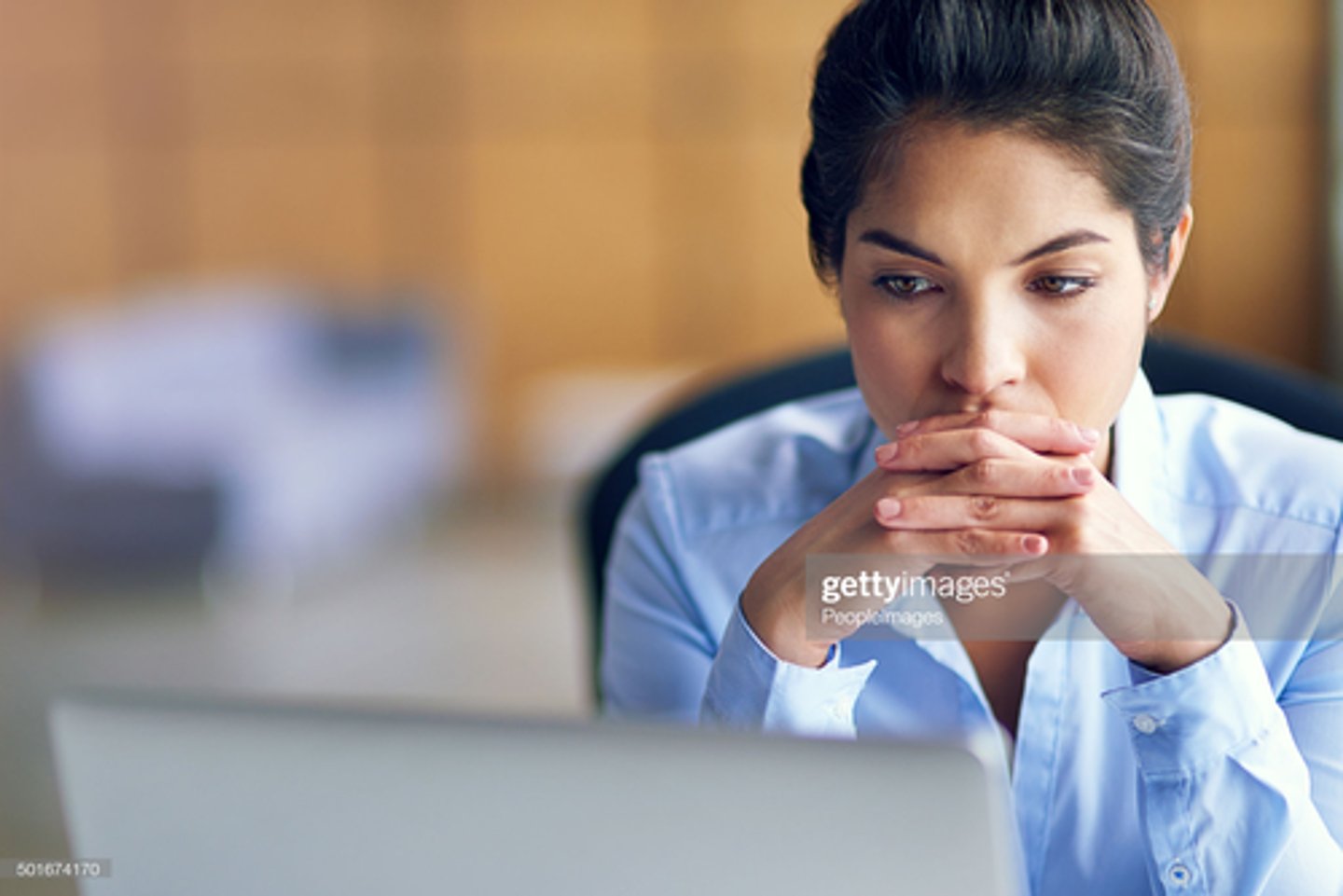 <p><strong>SỢ HÃI, E SỢ</strong></p><p></p><p>feeling worried about something that you are going to do or that is going to happen</p><p></p><p><em>(I'm very ................ about tomorrow's meeting.)</em></p><p></p><p><em>(I've invited a lot of people to the party, but I'm a little ................ that no one will come.)</em></p>