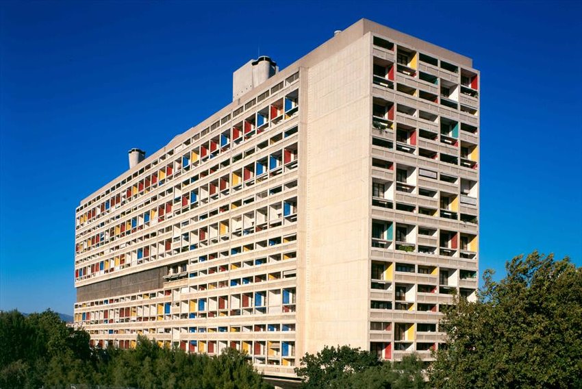 <p>Modernist architecture; tenement housing in France. A design made from the combination of anthropometrics and golden proportion</p>