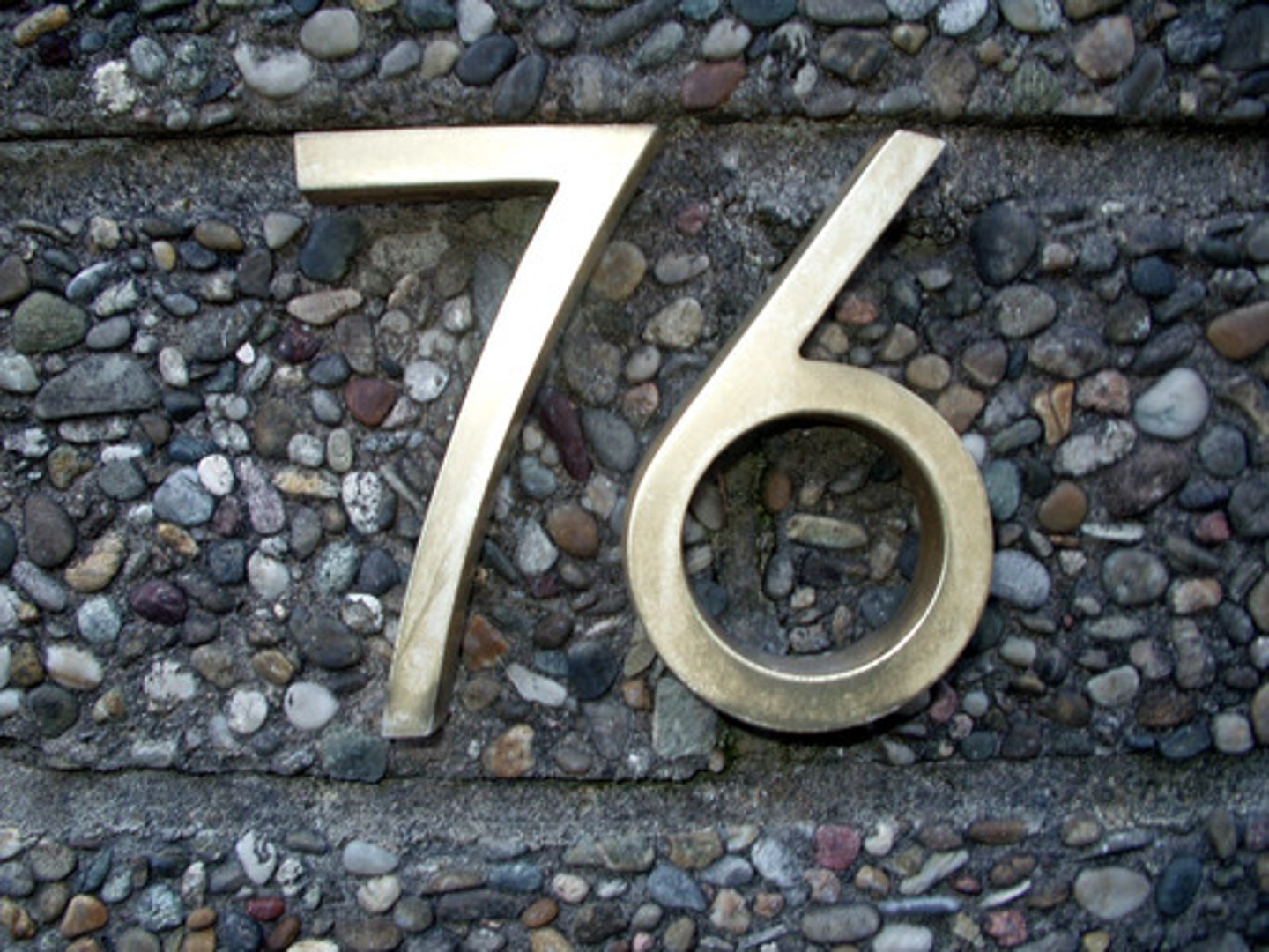 <p>76</p>