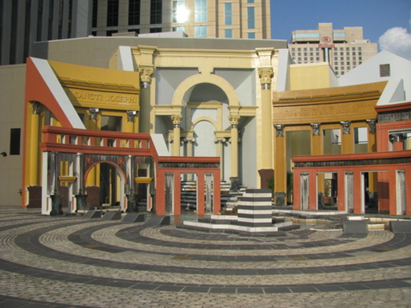 <p>Charles Moore, Piazza d'Italia, New Orleans, 1978</p>