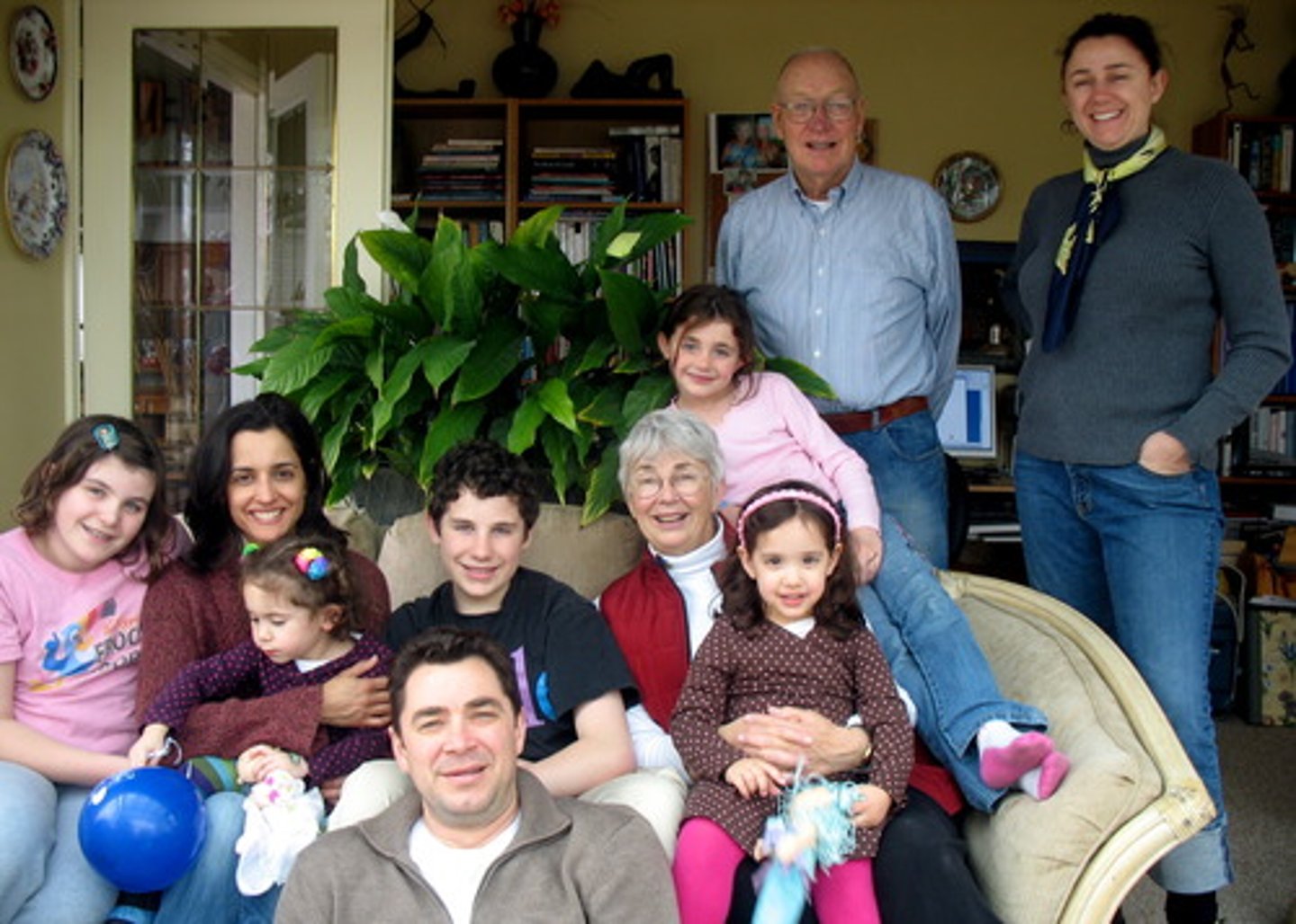 <p>(n) a meeting with a group of people</p>