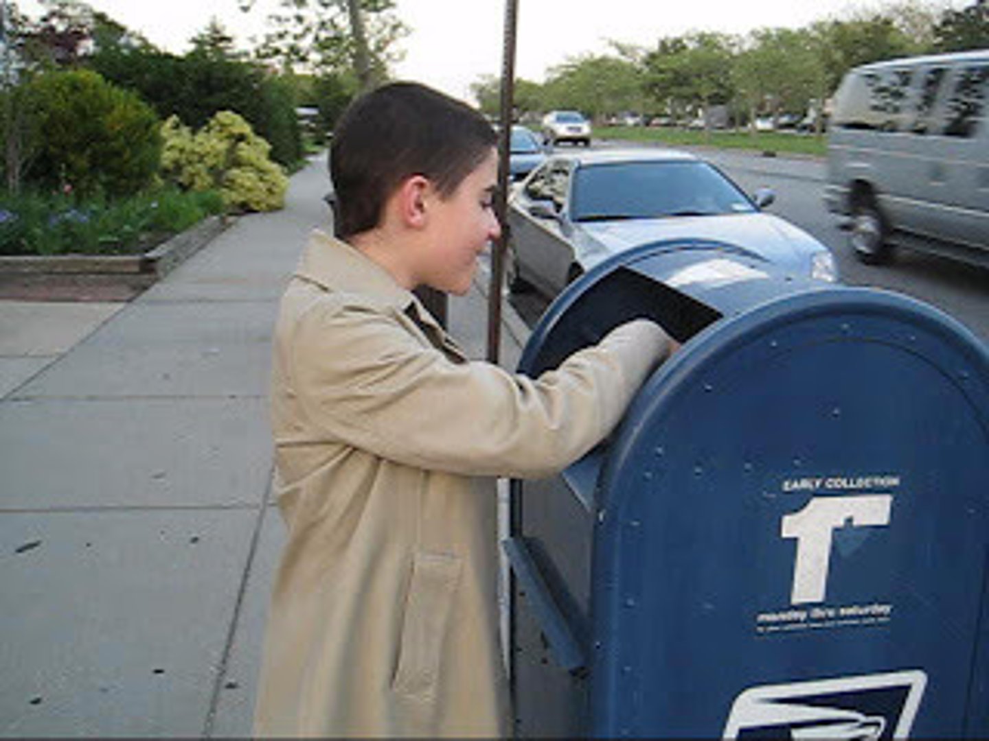 <p>to mail a letter</p>