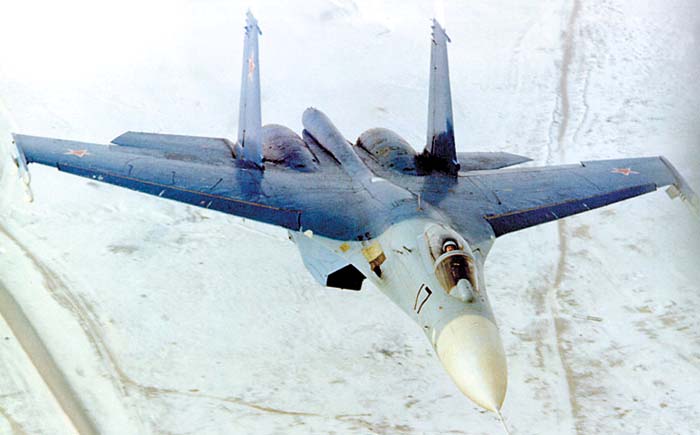 <p>FLANKER B (Standard), Su-27 (Single seat, centre mounted IRST)</p>