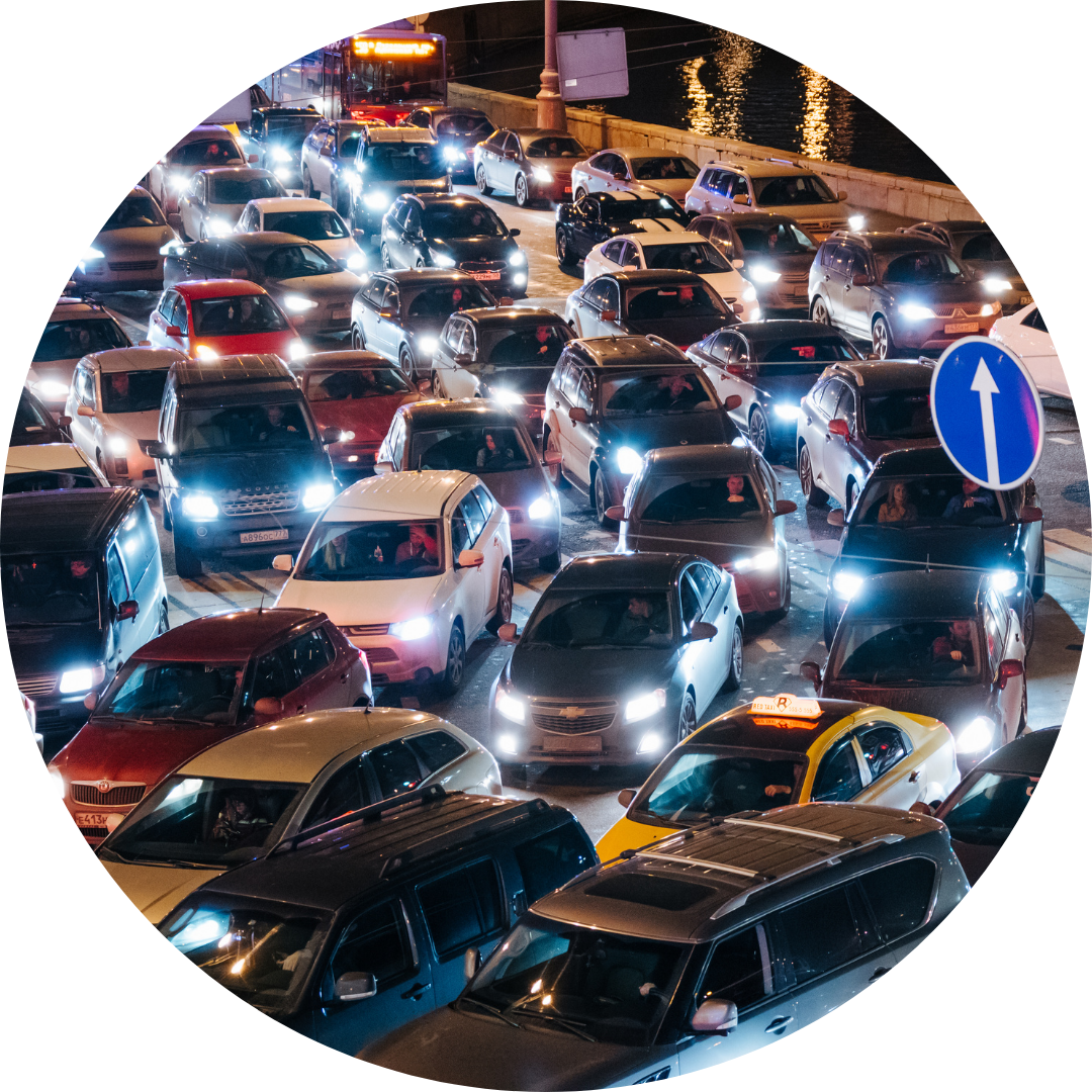 <p><strong>= without any opportunity to move</strong><br><br>I notice a traffic jam, with cars stuck at a standstill.</p>