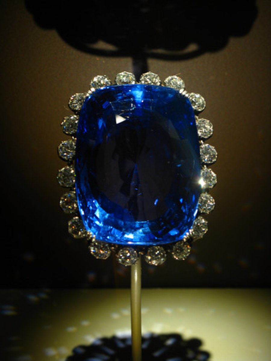 <p>Blue variety of corundum.<br>Found in alluvial deposits of Thailand, Sri Lanka, and Cambodia.<br>Cornflower blue is the most valuable.<br>Colored by trace amounts of Ti and Fe.</p>