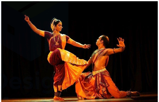 <p>Costume: </p><p>Similar to Bharatnatyam</p><p>Saree folds at the back</p>