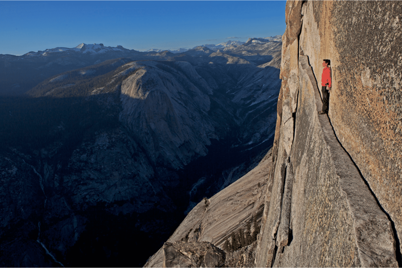 <p>to stand in some high, precarious place with ur back to the wall, looking straight into the abyss; to face fear</p>