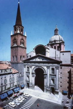 <p>Building + Architect</p>