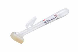 <ul><li><p>steeds vooraf wassen met cavilon incontinentie doekjes / neutrale zeep</p></li><li><p>NIET bij schimmelinfecties</p></li><li><p>2x week zonder andere verbanden</p></li><li><p>als er al irritatie is</p></li></ul><p></p>