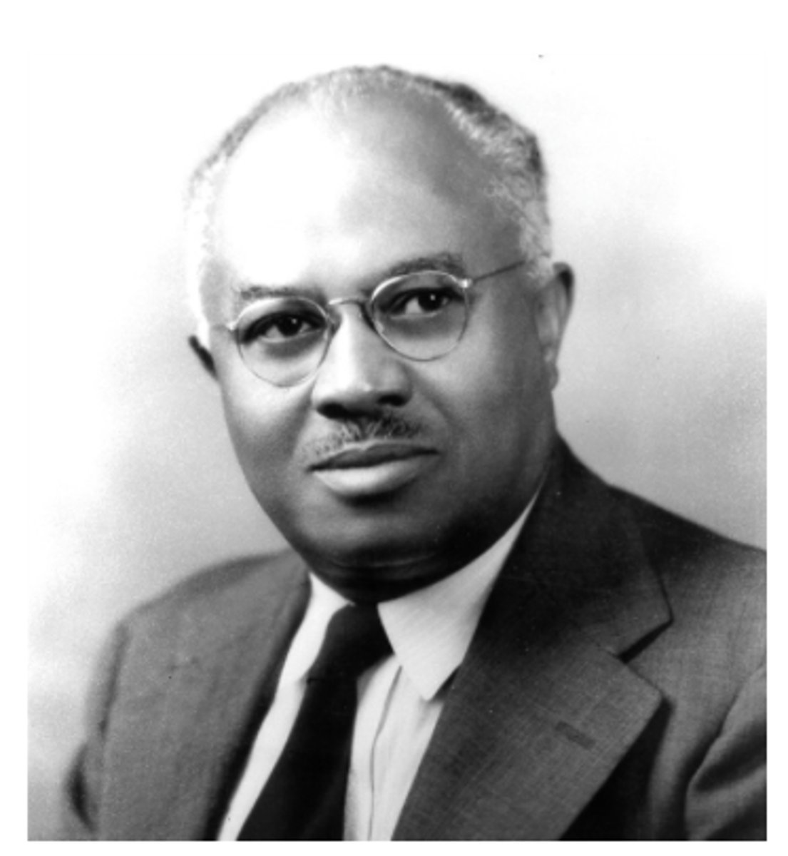 <p>Frazier argued that enslavement had stripped Afro-Americans of their African cultural heritage, rendering African Americans a kind of black slate in their new environment which developed into African-American culture.</p>