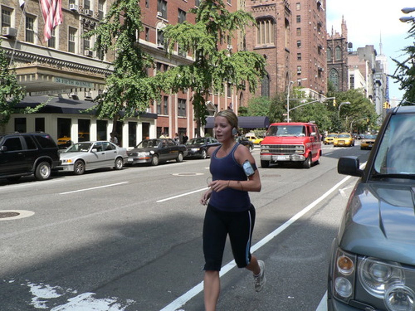 <p>chạy bộ</p><p>약 두 달 전부터 조깅을 시작했어요</p><p>Tôi bắt đầu chạy bộ từ khoảng 2 tháng trc</p>