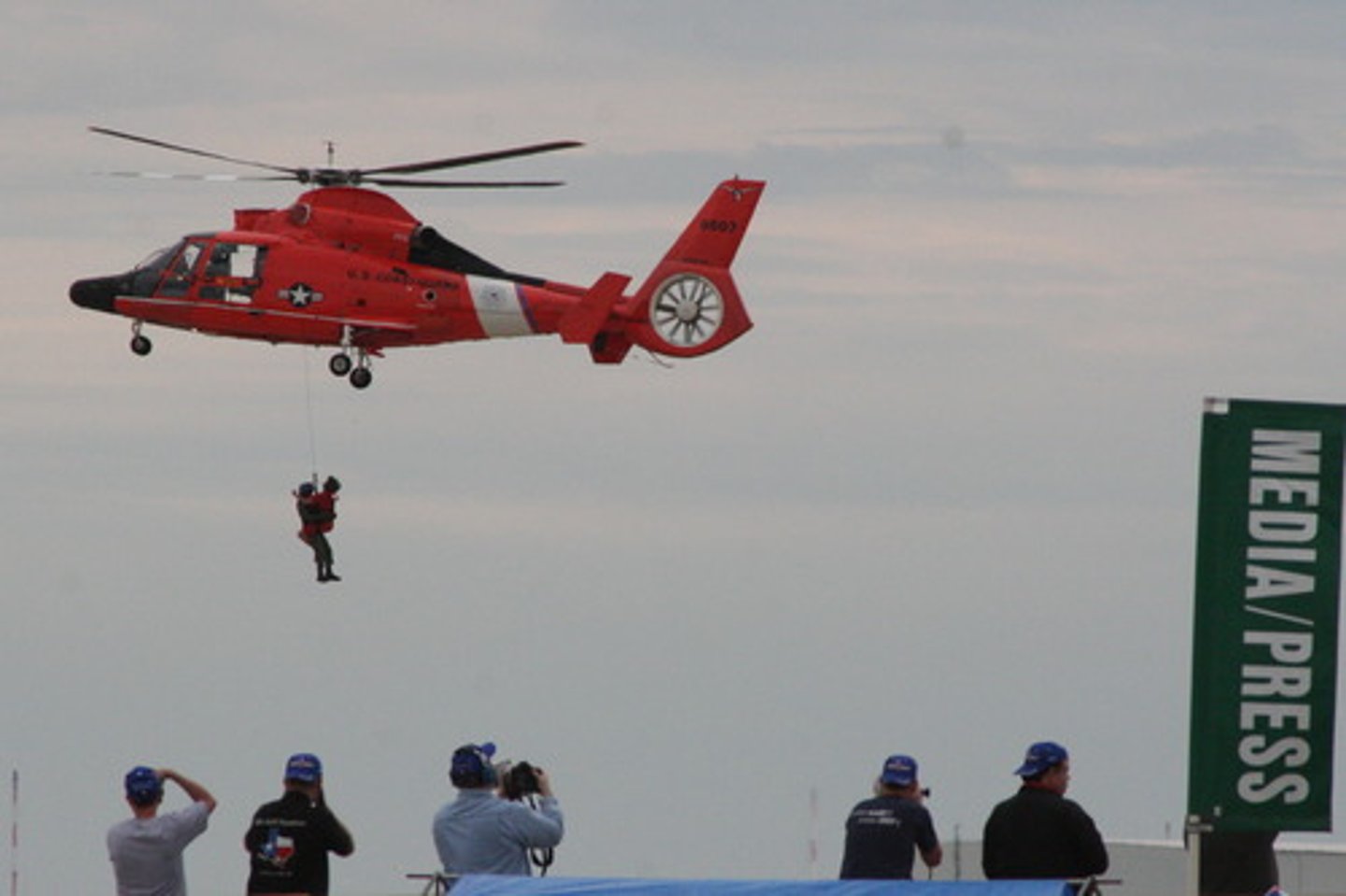 <p>to rescue</p>