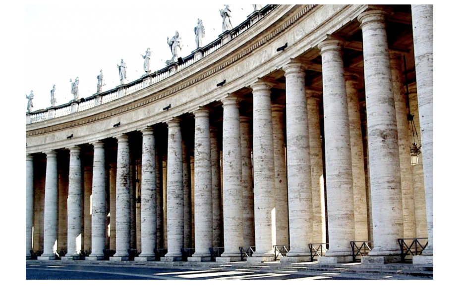<p>A row of columns supporting a roof or entablature</p>