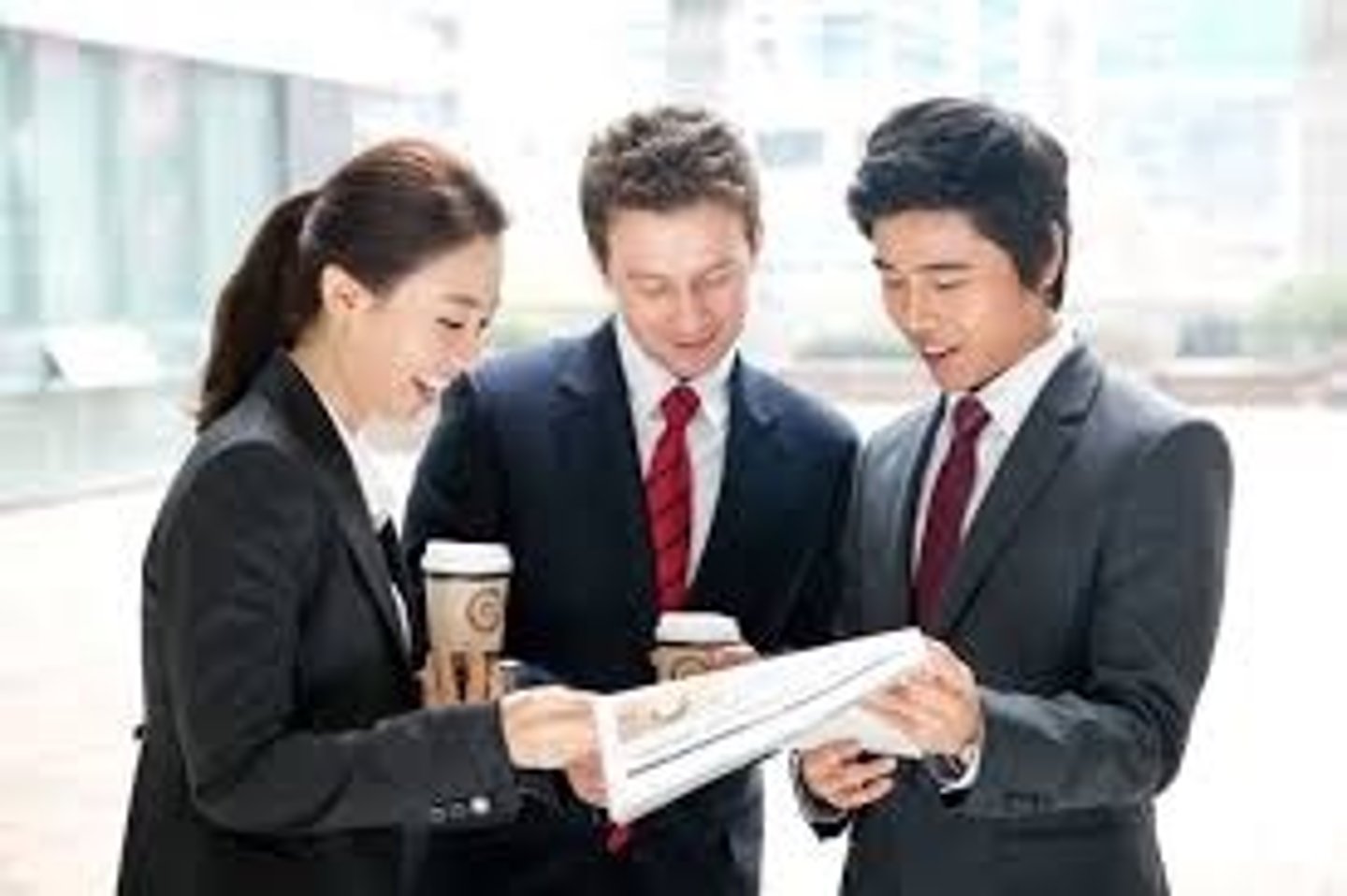 <p>đồng nghiệp</p>