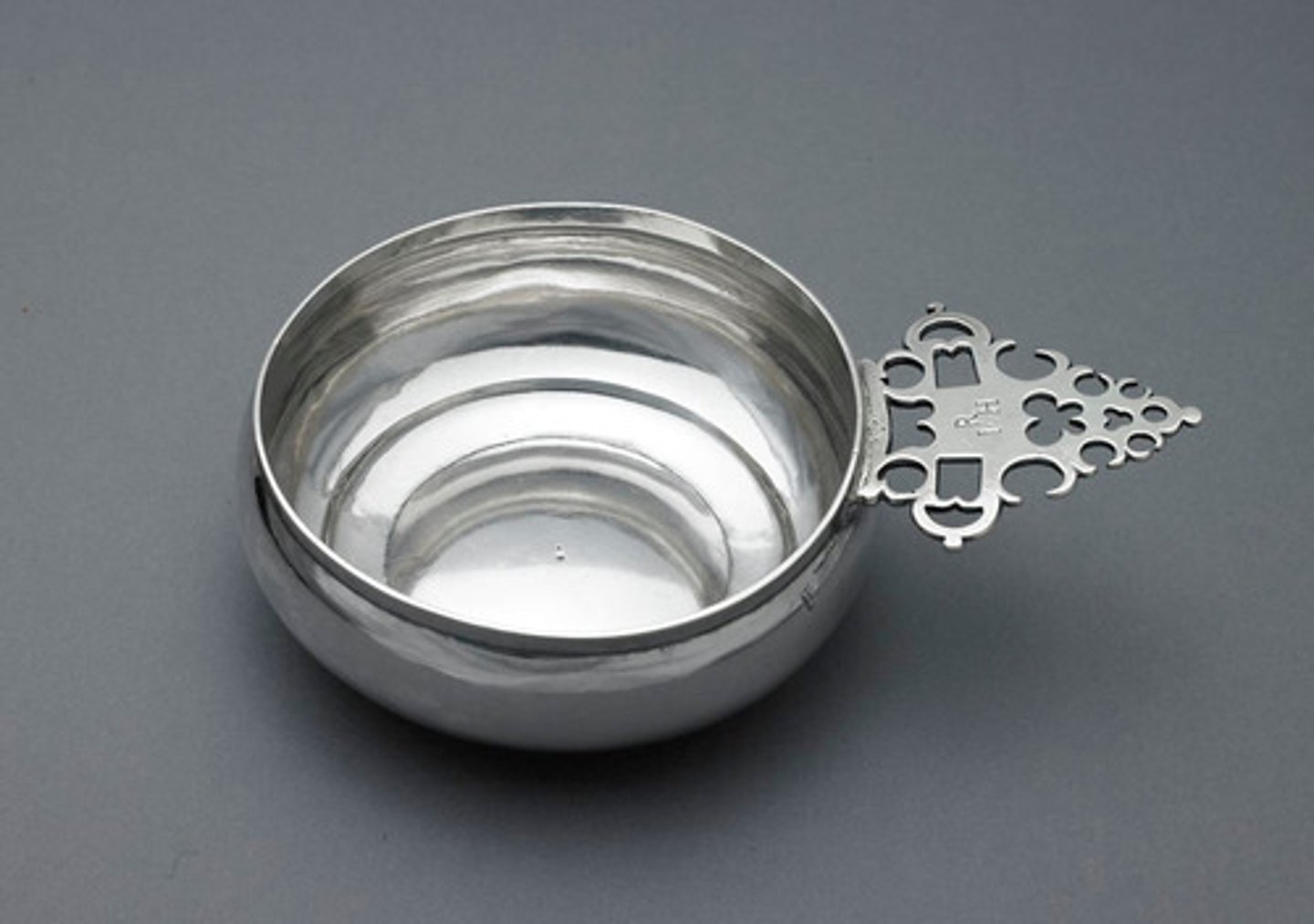 <p>écuelle pour les repas</p>