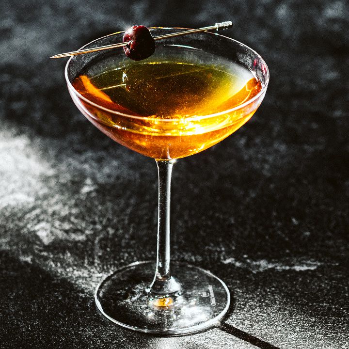<p>manhattan, 2 oz rye or bourbon, 1 oz dry vermouth, 0.25 oz maraschino liqueur, 2 dash angostura bitters, served straight up, garnished with cherry</p>