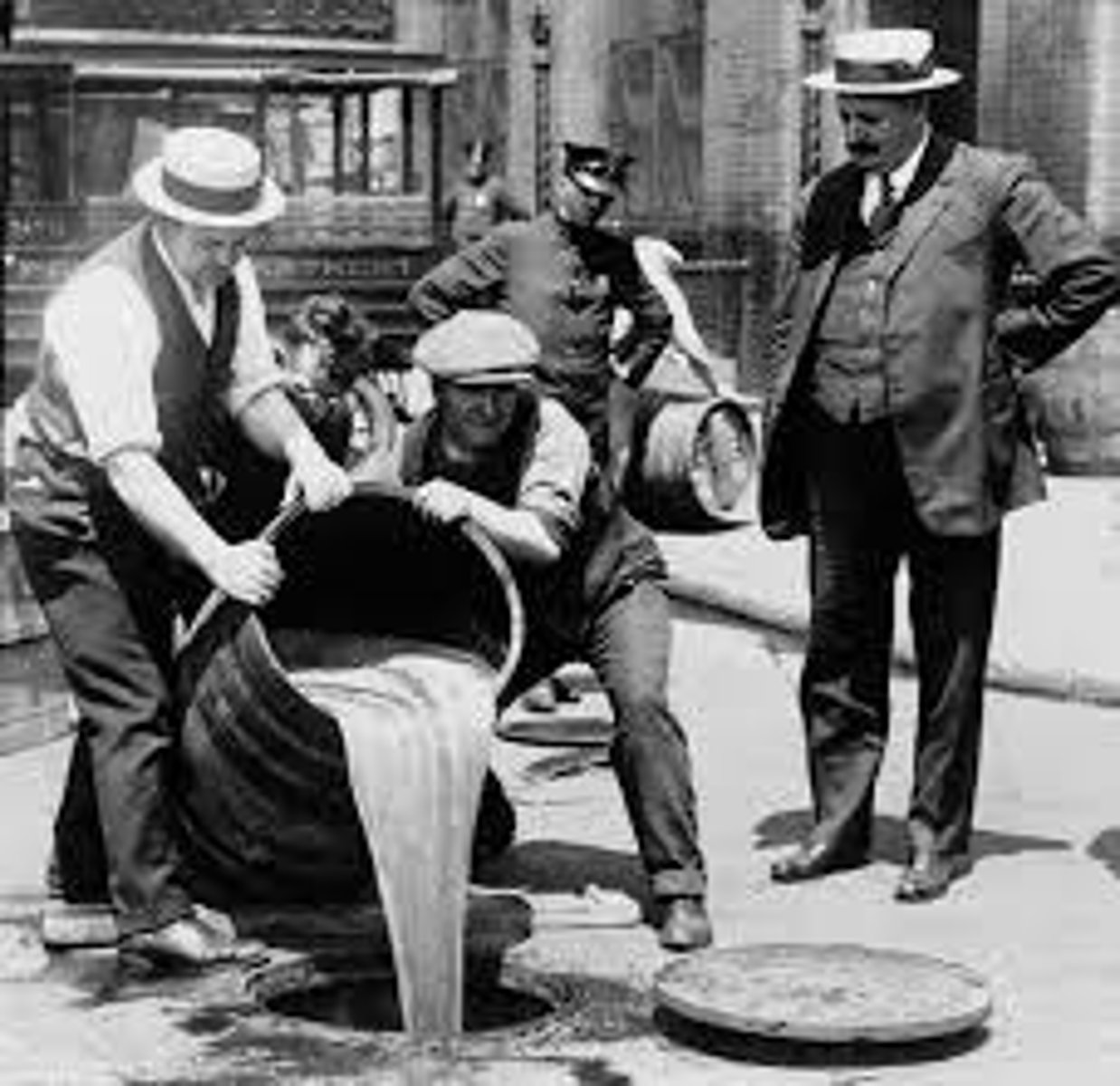 <p>the period from 1920 to 1933 when the sale of alcoholic beverages was prohibited in the United States by a constitutional amendment</p>