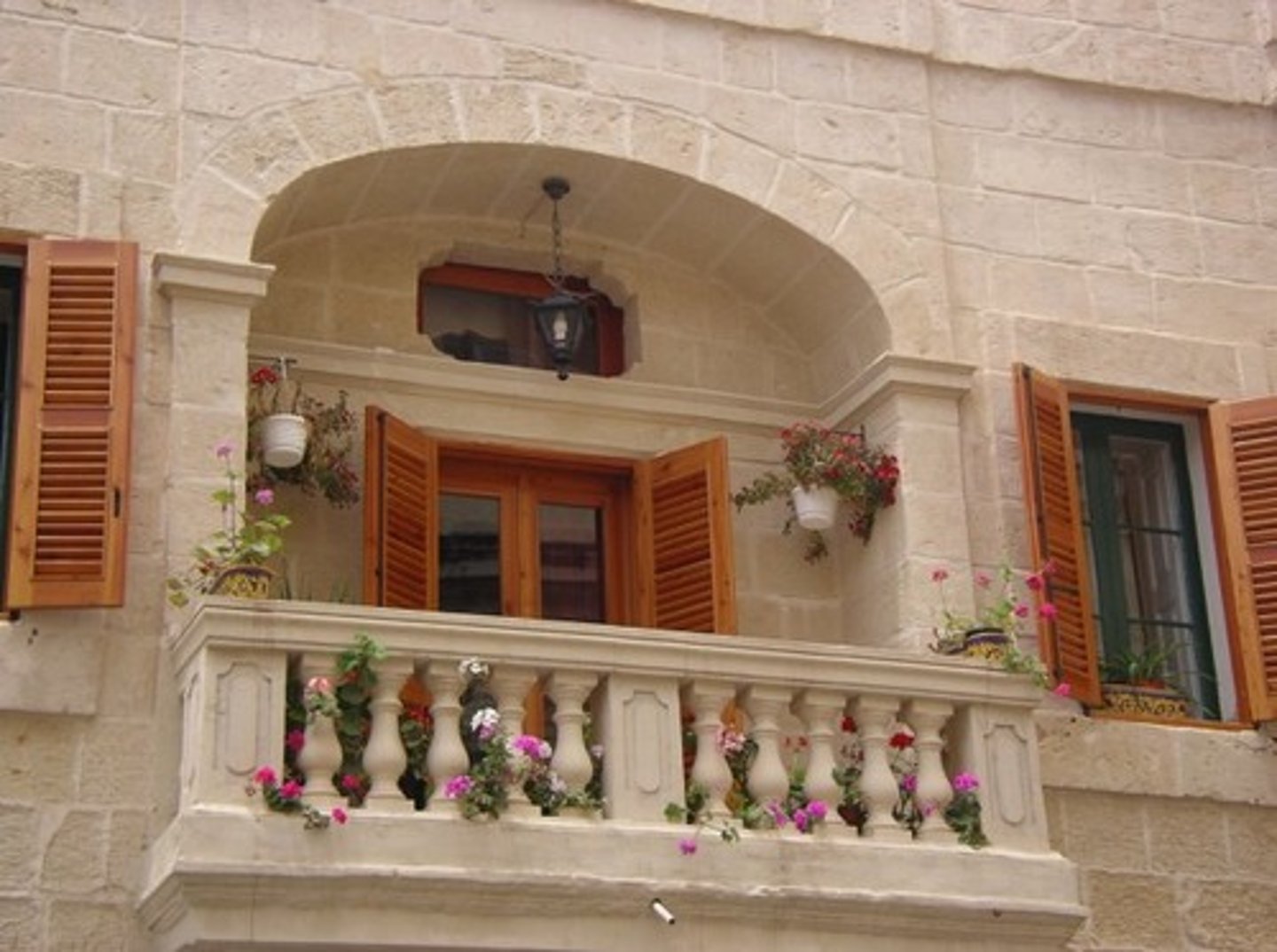 <p>a balcony</p>