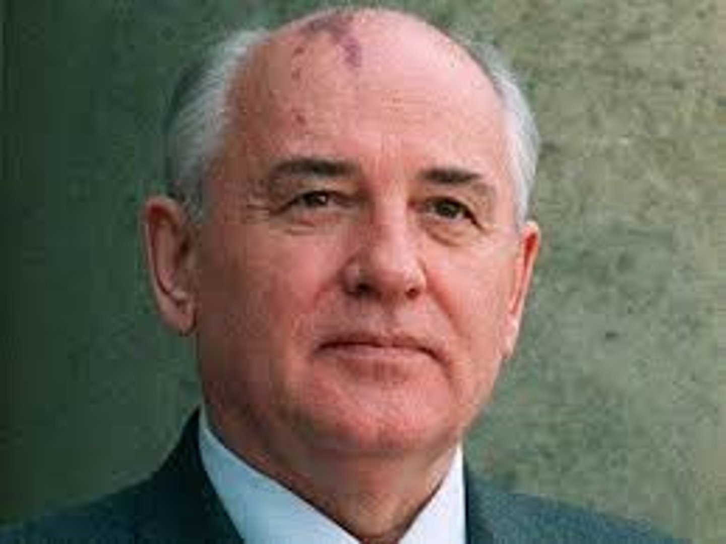 <p>He would become the Soviet leader in 1985 and would lead an effort to reform the Soviet system.</p>