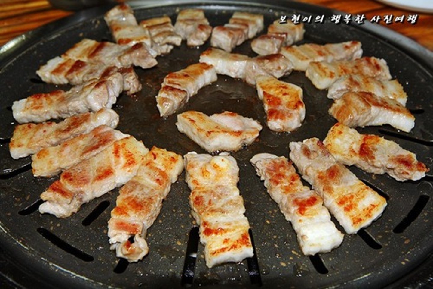 <p>Thịt ba chỉ nướng</p>