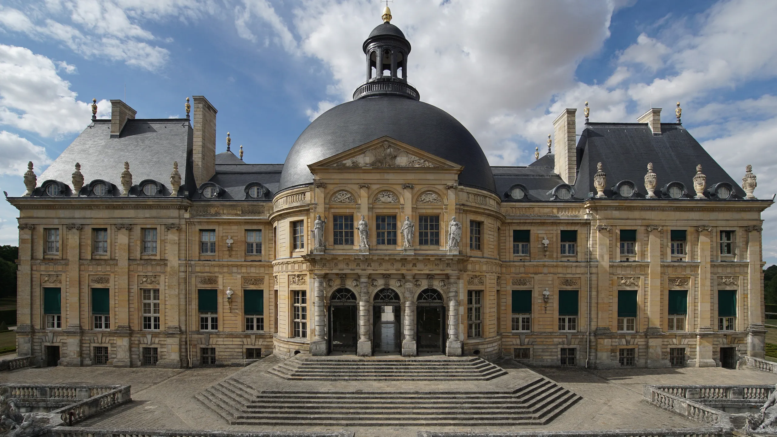 <p>Vaux le Vicomte (Versailles) - Baroque</p>