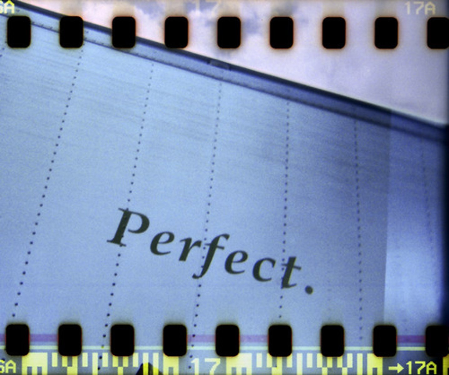 <p>ідеальний</p>