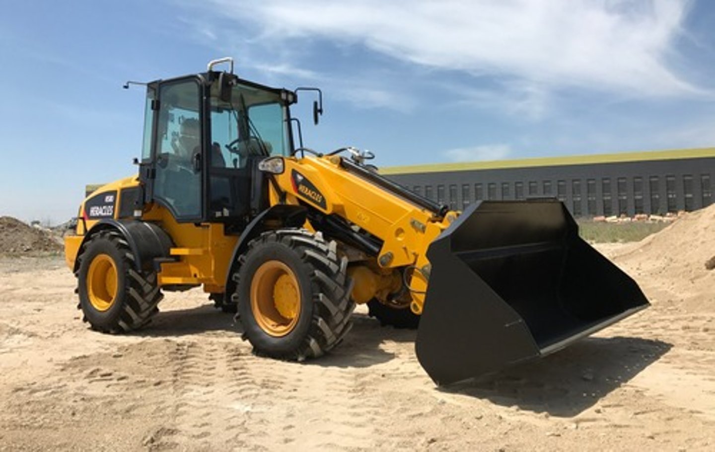 <p>Loader</p>