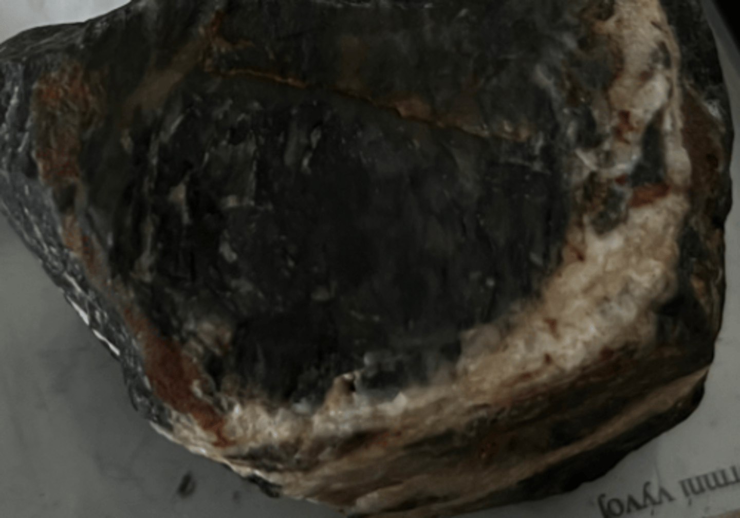 <p>metamorphic <br>parent rocks: basaltic or andesitic rocks</p>