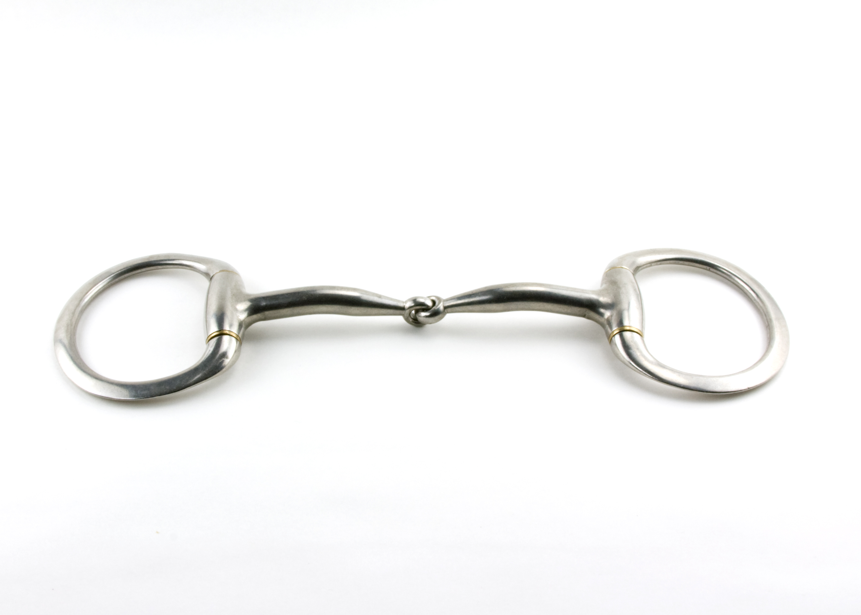 <ul><li><p><span><span>The rein attaches directly to the mouthpiece.</span></span></p></li><li><p>the bit acts with a nutcracker action on the bars of the mouth, the corners of the mouth and the tongue</p></li><li><p>as the rider takes a contact on the rein, the horse feels an equal amount of contact on the bit in his mouth</p></li></ul><p></p>