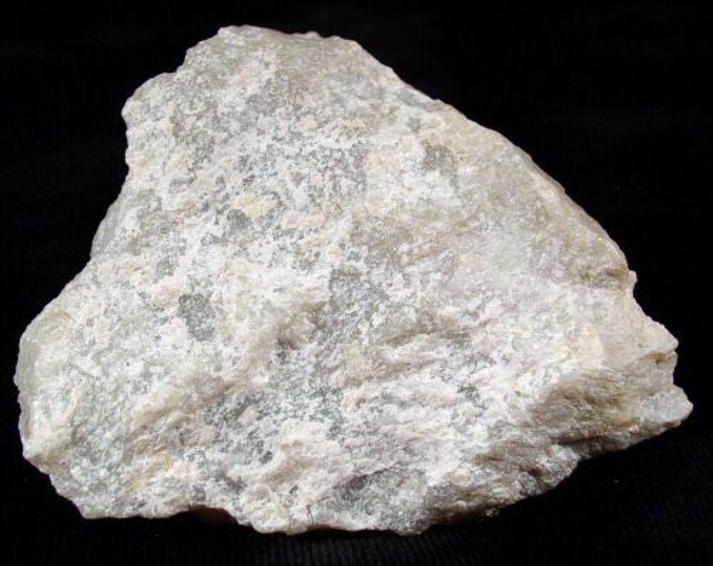 <p>-Milky white color<br>-Greasy/waxy<br>-Hardness 1<br>-Can scratch with fingernail <br>-White streak</p>