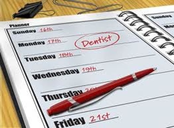 <p>to plan or organize something in advance<br>-The party was arranged quickly.<br>-to plan or organize something in advance arrange something The party was arranged quickly.<br><br>организовать устраивать</p>