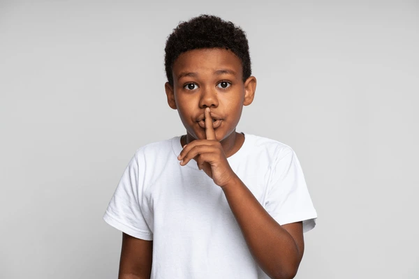 <p><strong><u>shh</u></strong></p><p><strong><u>sh</u></strong>ush</p><p>: “shh”</p>