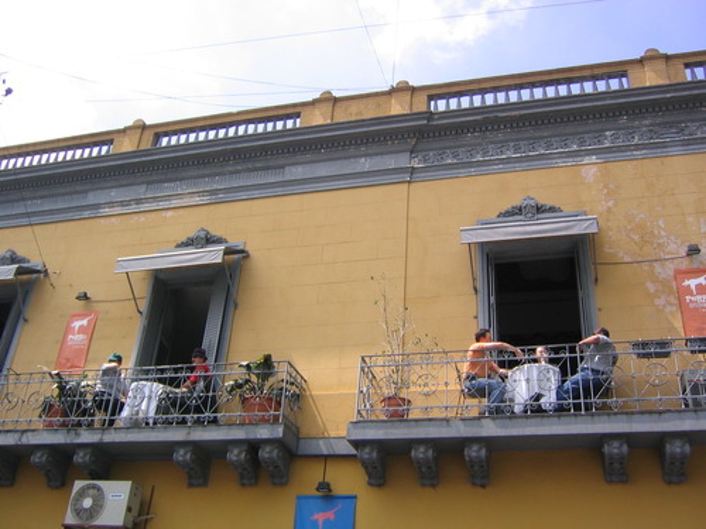 <p>balcony</p>
