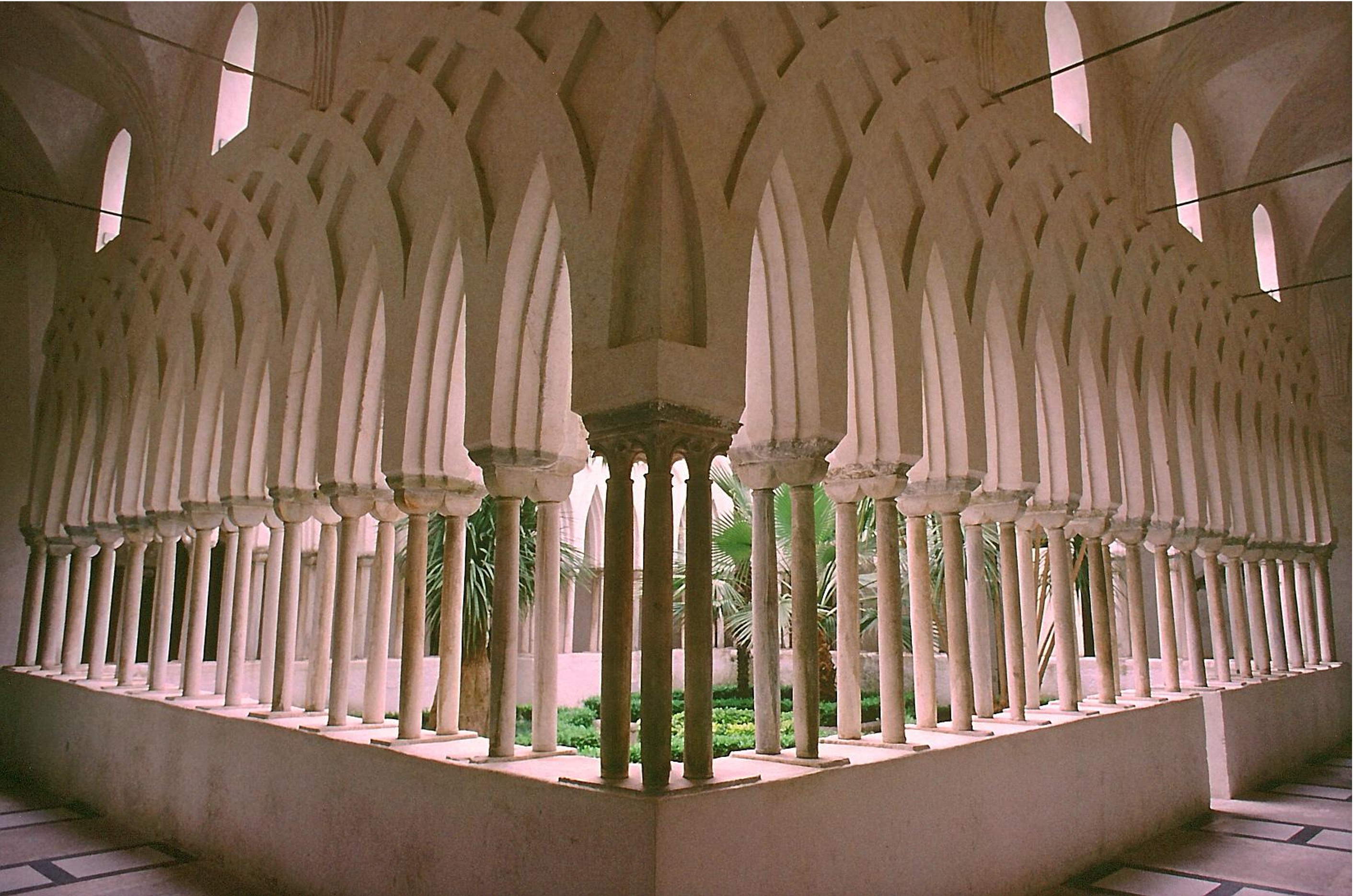 <p>Paradise Cloister, Amalfi Cathedral, Amalfi, Italy, 1255-1268</p>