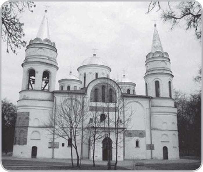 <p>Спасо-Преображенський собор у Чернігові, 1036 р.</p><p>Стиль: візантійський </p>