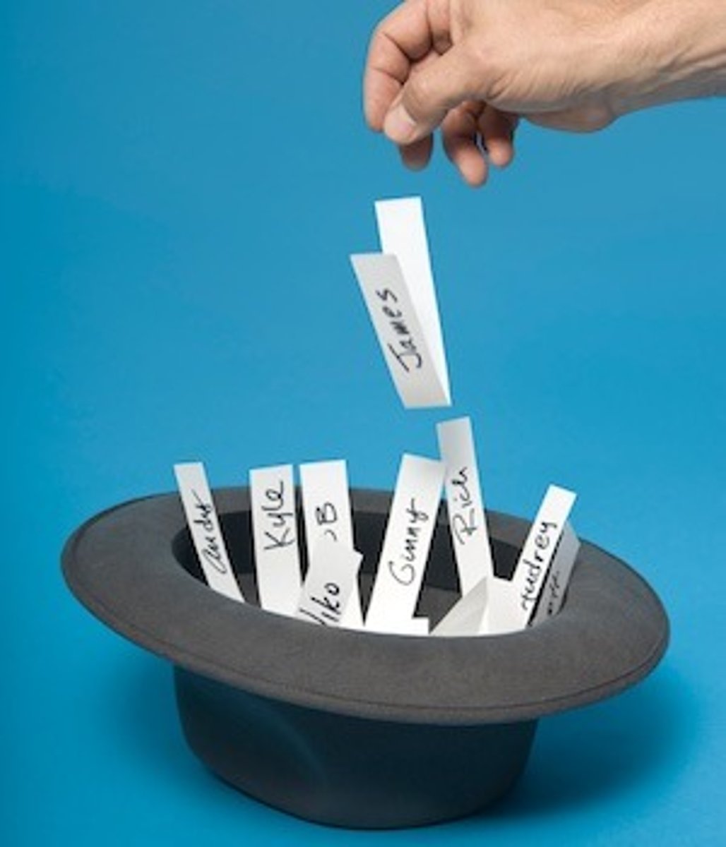 <p>Sampling technique that ensures every memeber of the population has an equal chance of being selected to be part of the sample</p>