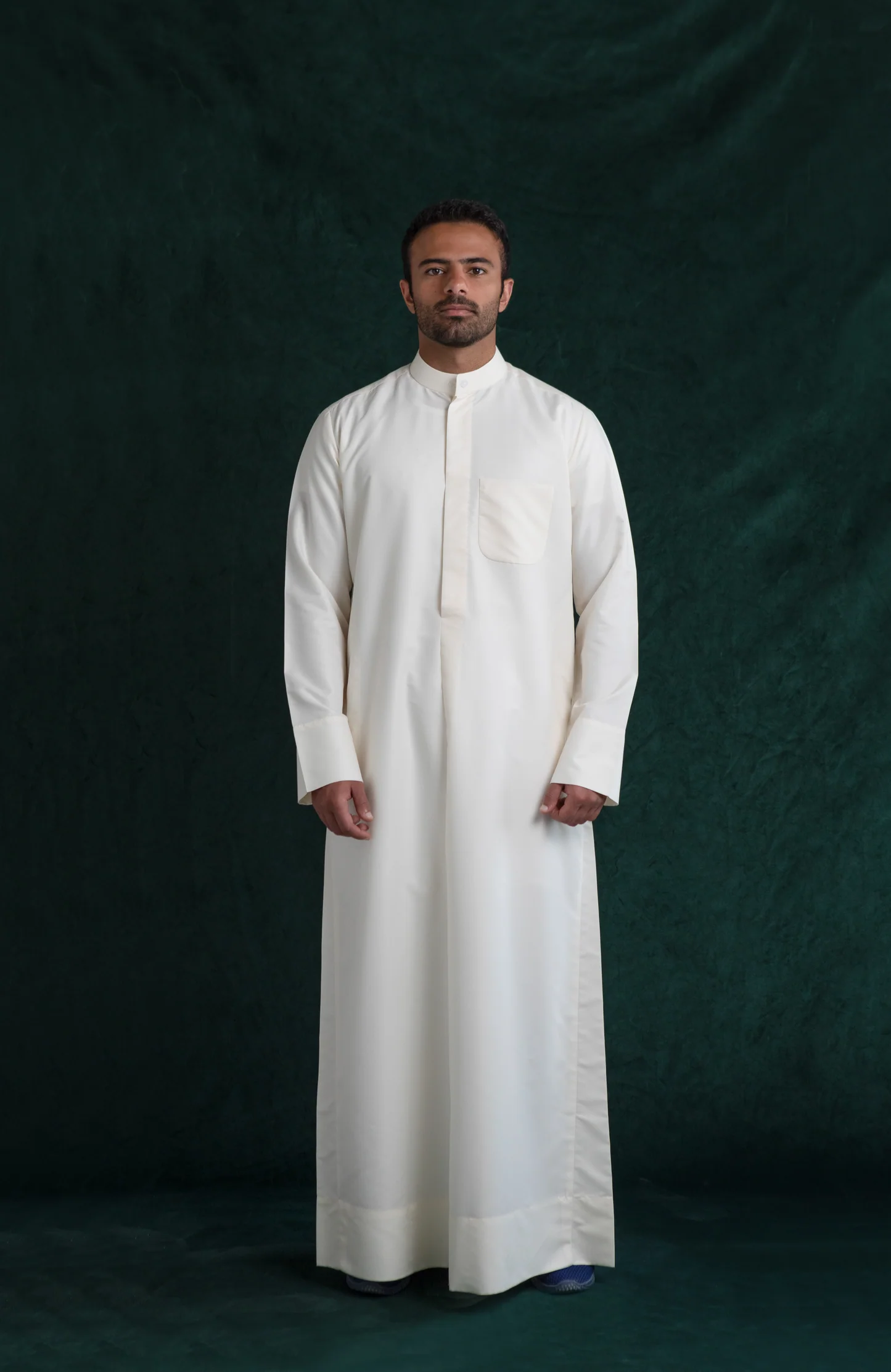 <p>دشداشة (dishdaasha)</p>