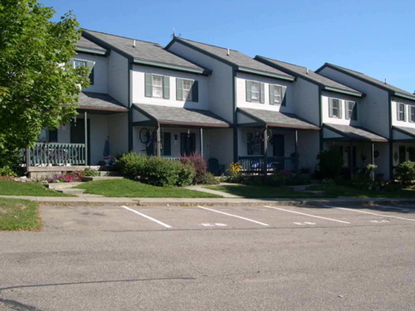 <p>condominium</p>