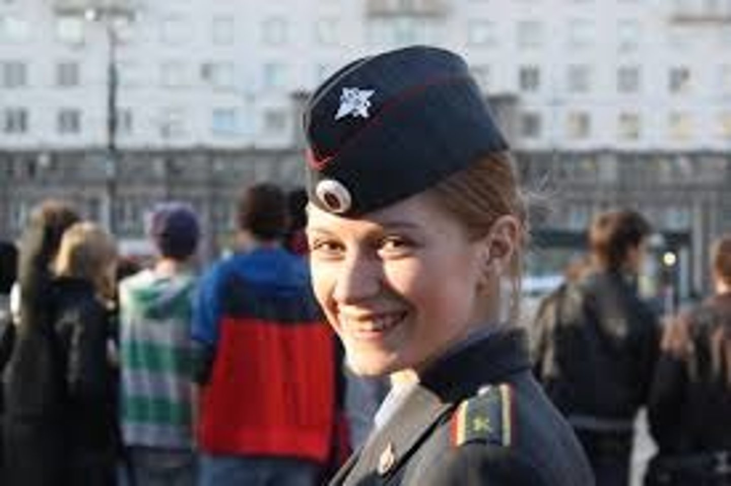 <p>cadet (female)</p>