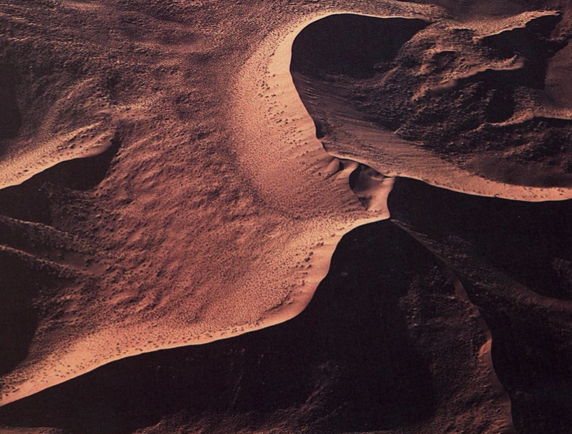 Star dunes **(variable wind direction, multiple wind directions)**