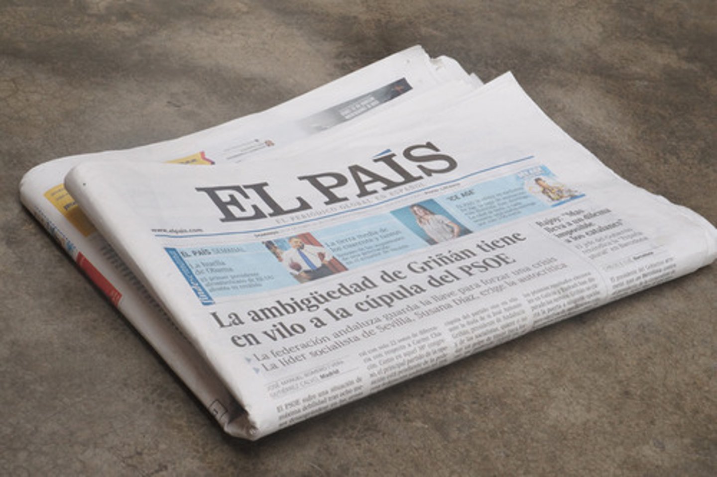 <p>newspaper</p>