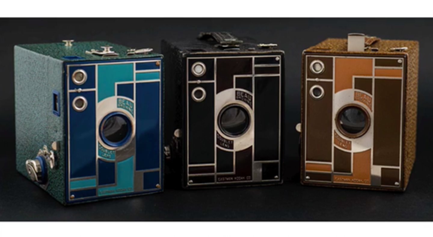 <p>Teague<br>contracted with Kodak for 30 years</p>